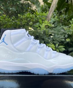Jordan 11 Columbia
